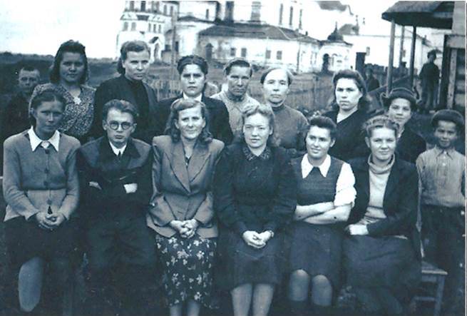Коллектив учителей Лальского детского дома, 1942-50гг.
